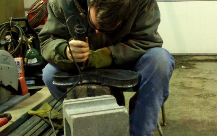 Making of the Steel Violin (32 pics)