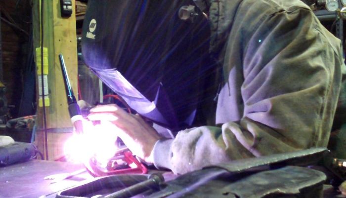 Making of the Steel Violin (32 pics)