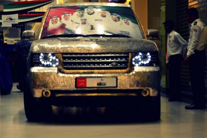 Car Covered with Coins (31 pics)
