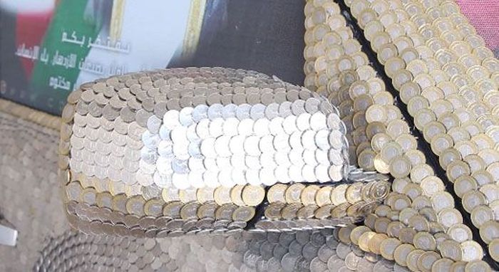 Car Covered with Coins (31 pics)