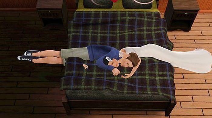 Sims Life vs Real Life (38 picss)