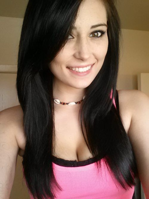 Busty Girls (55 pics)