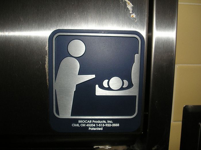 Funny Baby Changing Station Graffiti (23 pics)