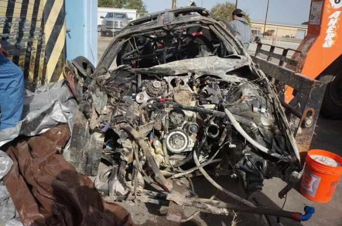 Car after a Terrible Crash (33 pics + video)