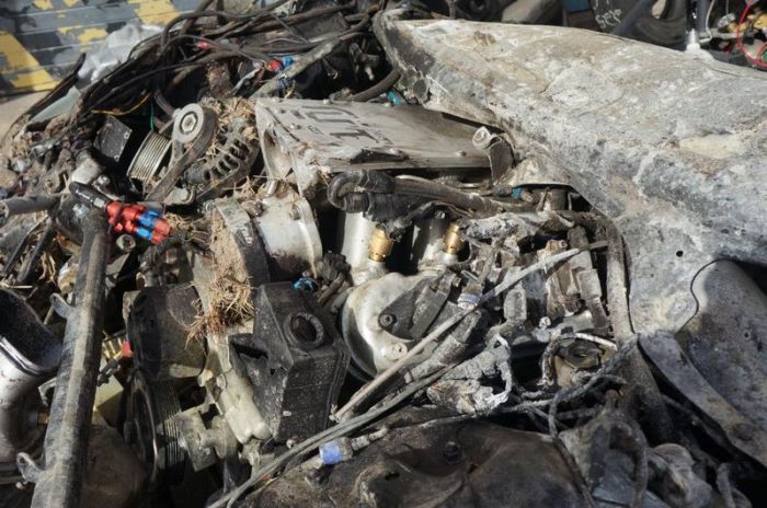 Car after a Terrible Crash (33 pics + video)