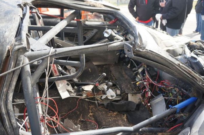 Car after a Terrible Crash (33 pics + video)