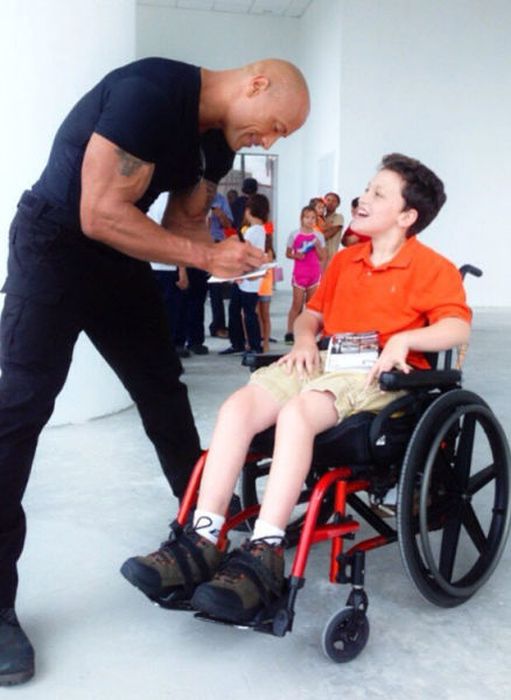 The Rock on Twitter (34 pics)