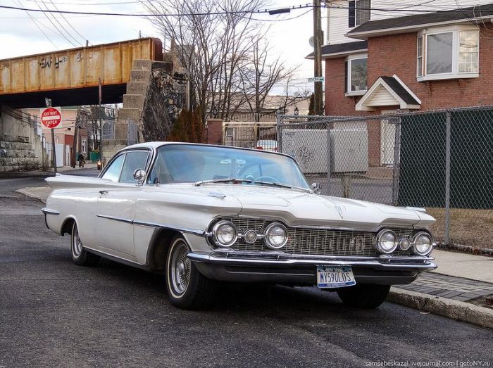 Vintage Cars in New York (63 pics)