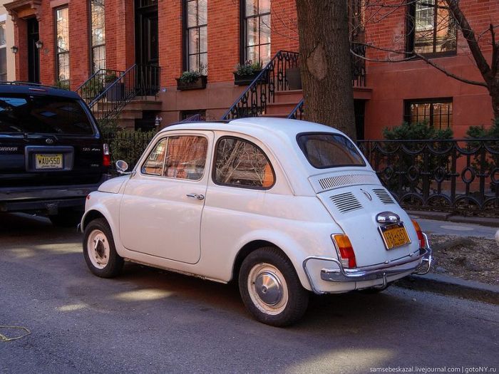 Vintage Cars in New York (63 pics)