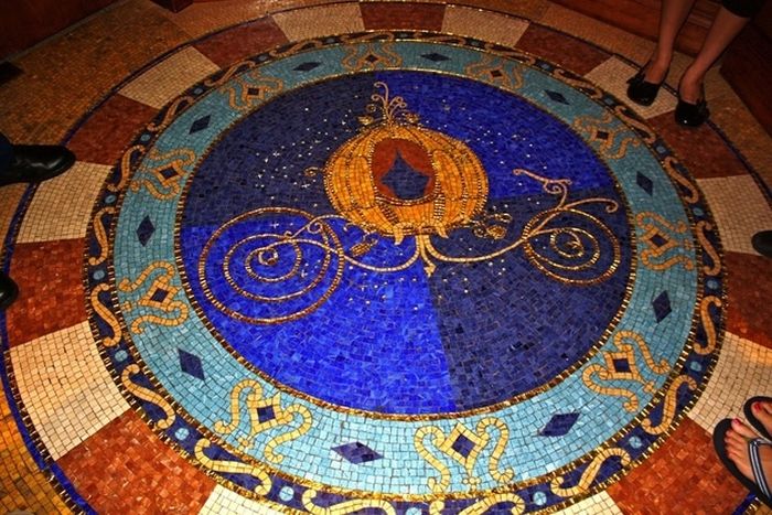 Inside Disney's Castle (21 pics)