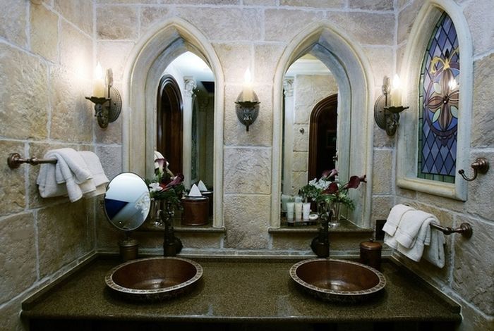 Inside Disney's Castle (21 pics)