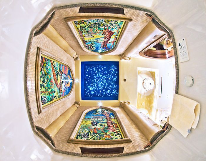 Inside Disney's Castle (21 pics)