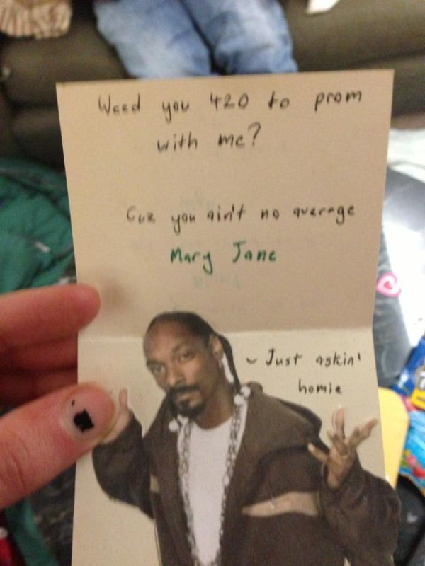 Girl Got Asked to Prom on 4/20 (4 pics)