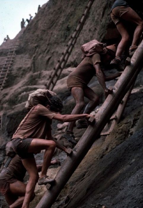 Gold Mine in Brazil (19 pics)