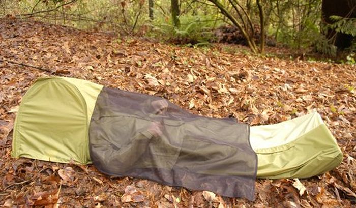 Convertible Jacket/Tent/Sleeping Bag (6 pics + video)