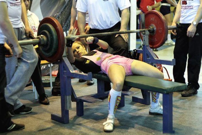 Powerlifting Champ Aya Antipova (22 pics)
