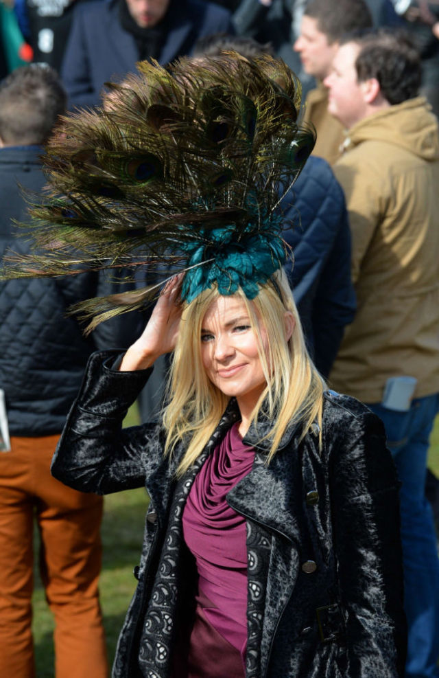 Aintree Grand National 2013 Ladies Day (40 pics)