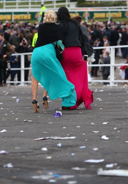 Aintree Grand National 2013 Ladies Day (40 pics)