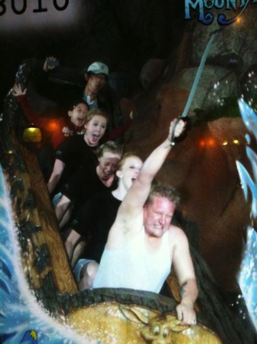 Funny Roller Coaster Photos (32 pics)