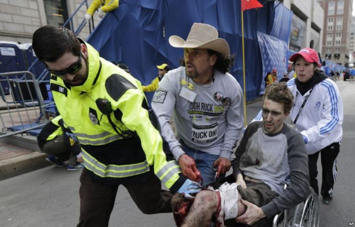Boston Marathon Bombing (21 pics + 4 videos) Boston Marathon Bombing (21 pics + 4 videos)