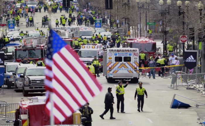 Boston Marathon Bombing (21 pics + 4 videos) Boston Marathon Bombing (21 pics + 4 videos)