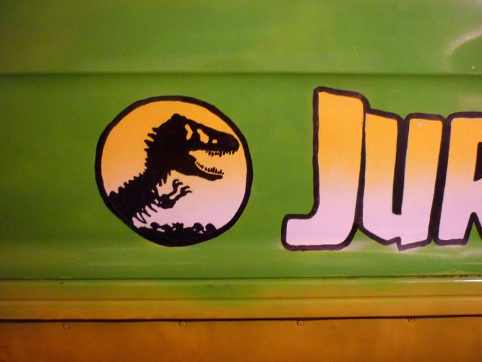 Jurassic Park Car (43 pics)