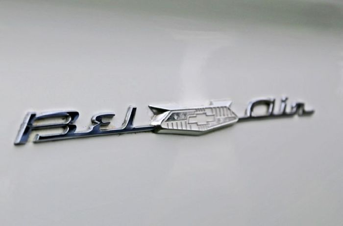 Retro Car Logos (159 pics)