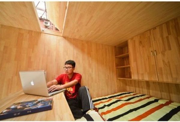 Student from China Builds a Tiny House (14 pics)