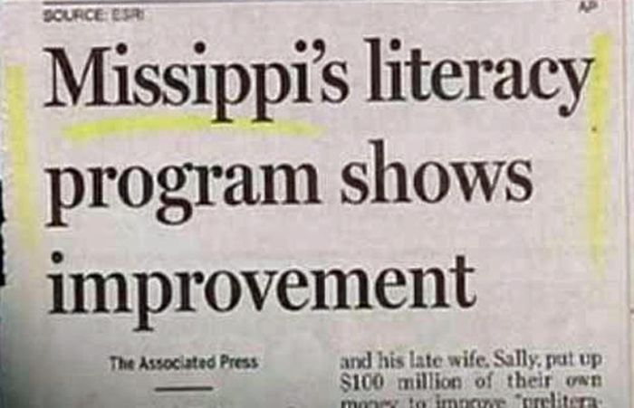 WTF Newspaper Headlines (21 pics)