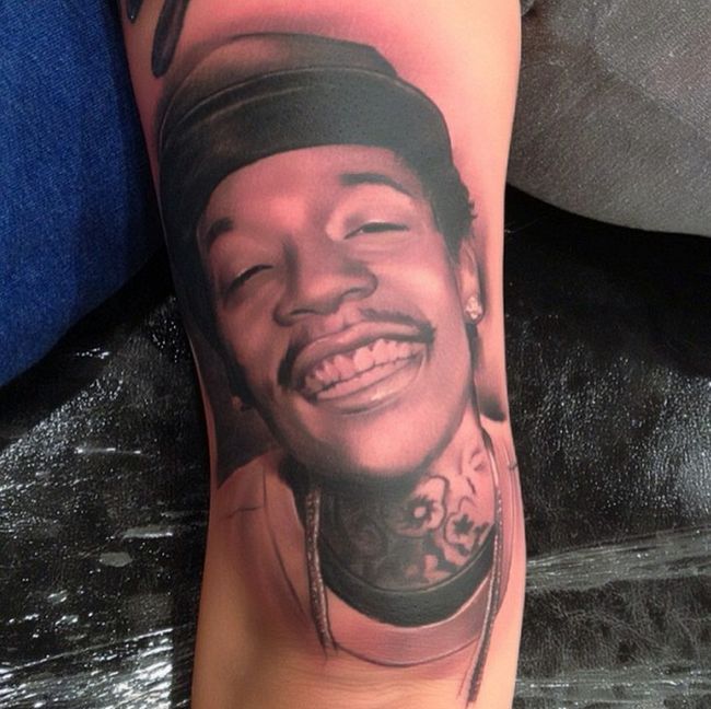 Amber Rose Got a Tattoo Of Wiz Khalifa on Her Arm (3 pics)