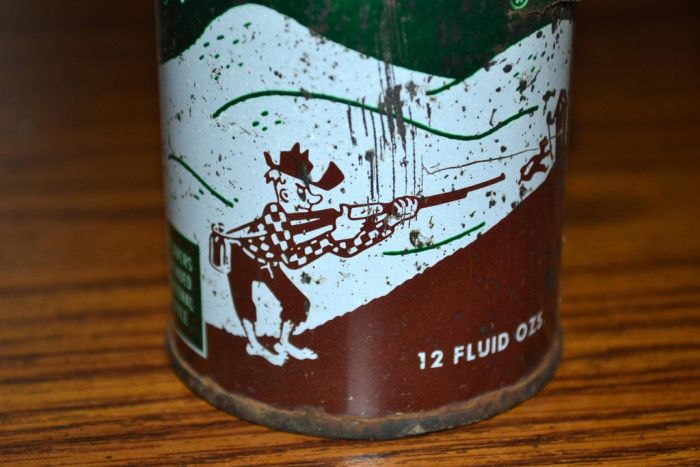 1950's Mountain Dew Can (5 pics)