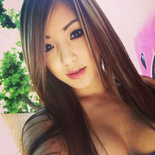 Very Cute Asian Girls (54 pics)