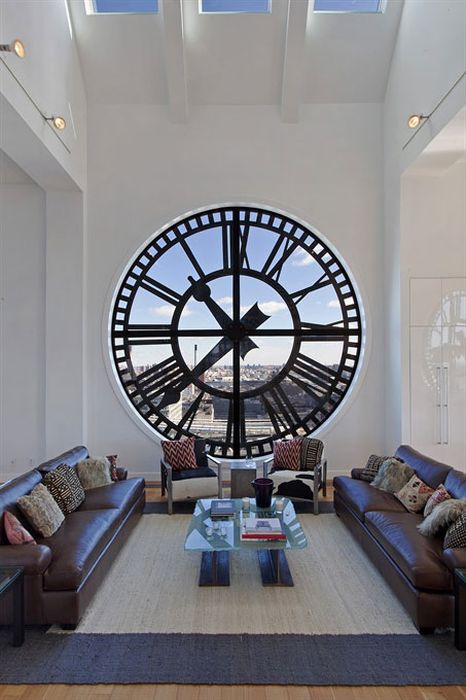 Old Clock Tower Converted Into a Penthouse (14 pics)