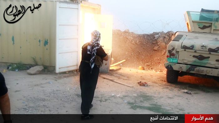 Jihadists of Iraq (41 pics)