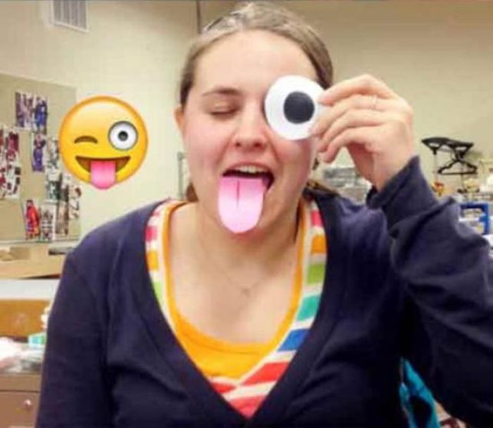 Cute Emoticon Re-enactments (9 pics)