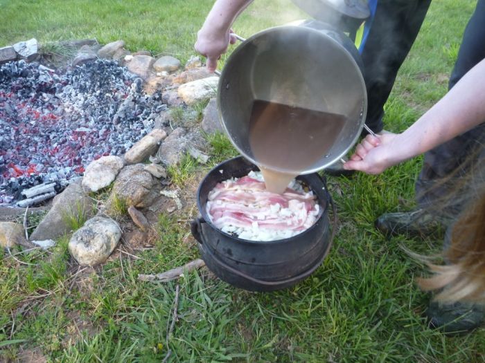 Bean Hole Beans - A Maine Tradition (21 pics)