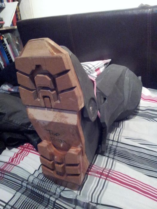 DIY Iron Man Suit (31 pics)