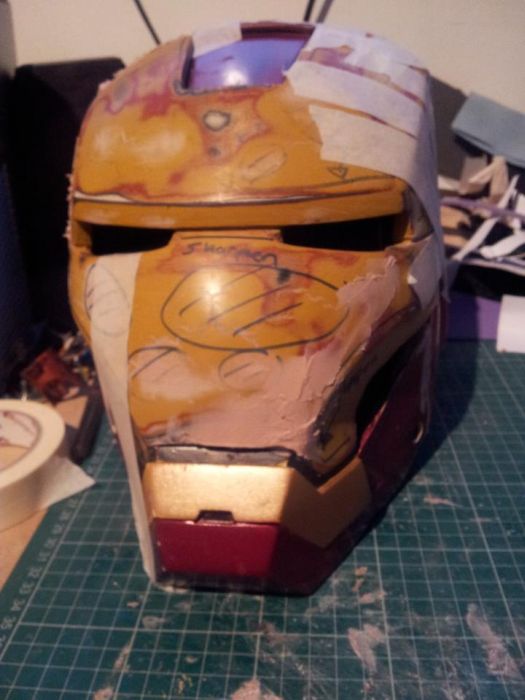 DIY Iron Man Suit (31 pics)