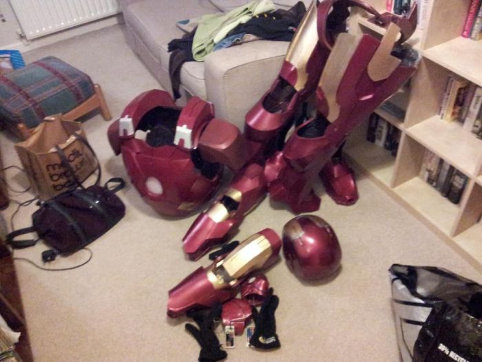 DIY Iron Man Suit (31 pics)