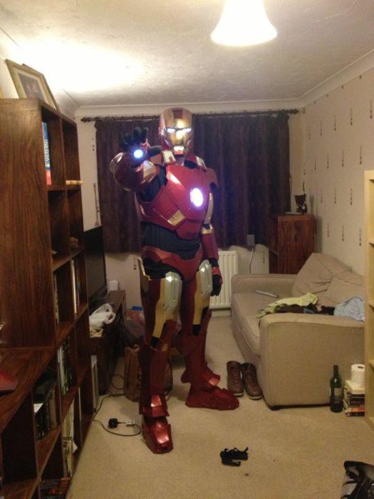 DIY Iron Man Suit (31 pics)