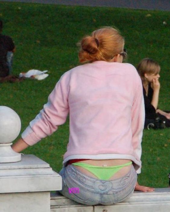 Whale Tail Girl (46 pics)