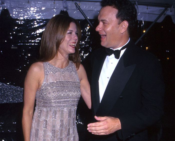 Tom Hanks And Rita Wilson 25 Years Later (25 pics)