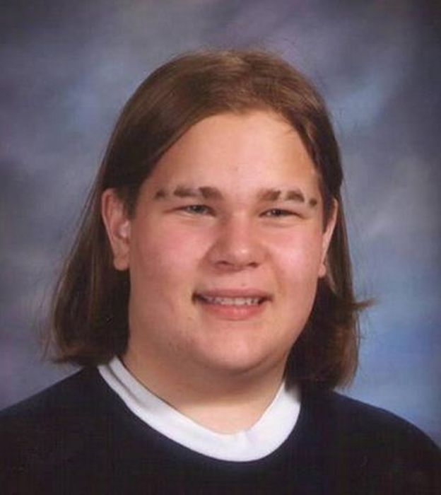 Awkward and Funny Yearbook Photos (97 pics)