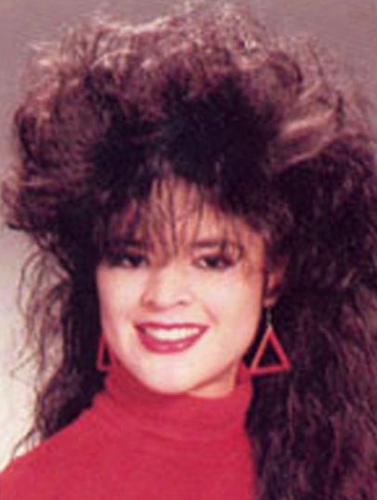 Awkward and Funny Yearbook Photos (97 pics)