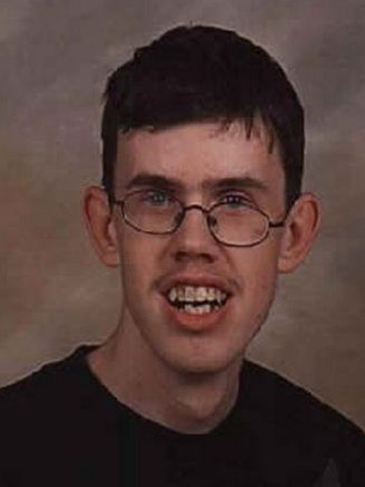 Awkward and Funny Yearbook Photos (97 pics)