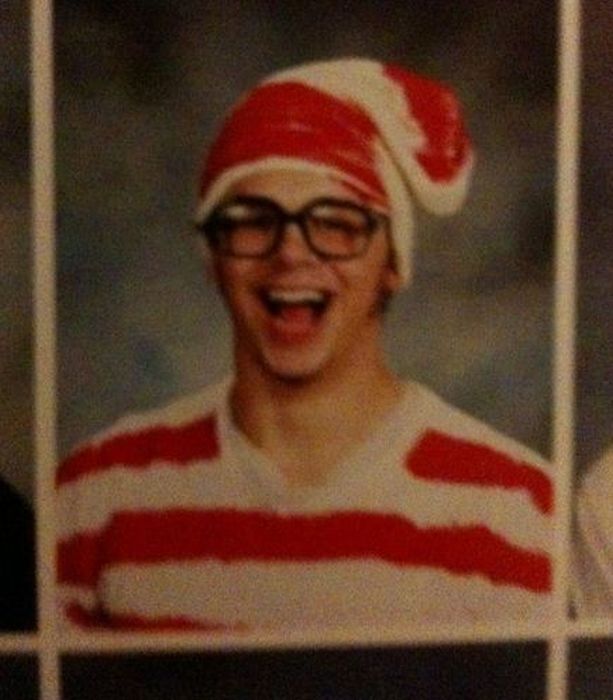 Awkward and Funny Yearbook Photos (97 pics)