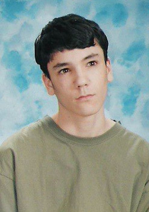 Awkward and Funny Yearbook Photos (97 pics)