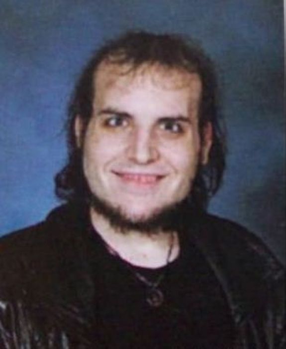 Awkward and Funny Yearbook Photos (97 pics)