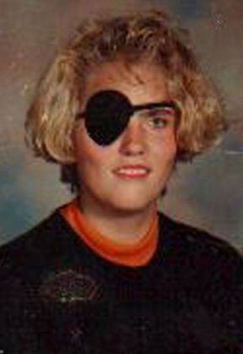 Awkward and Funny Yearbook Photos (97 pics)