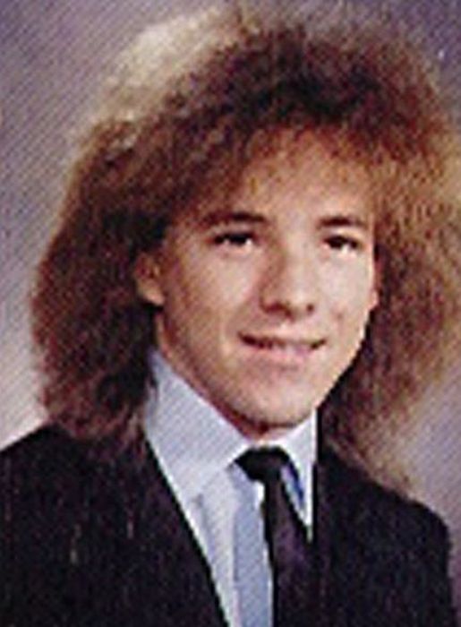 Awkward and Funny Yearbook Photos (97 pics)